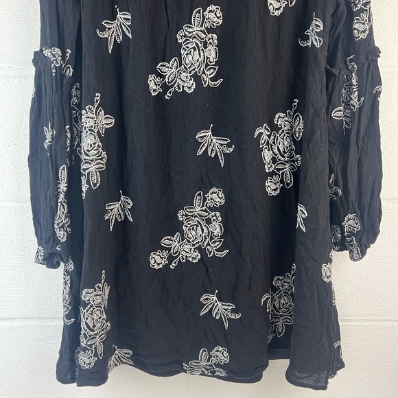 Lulus Black Long Sleeve Embroidered Dress, Large - Picture 3 of 8